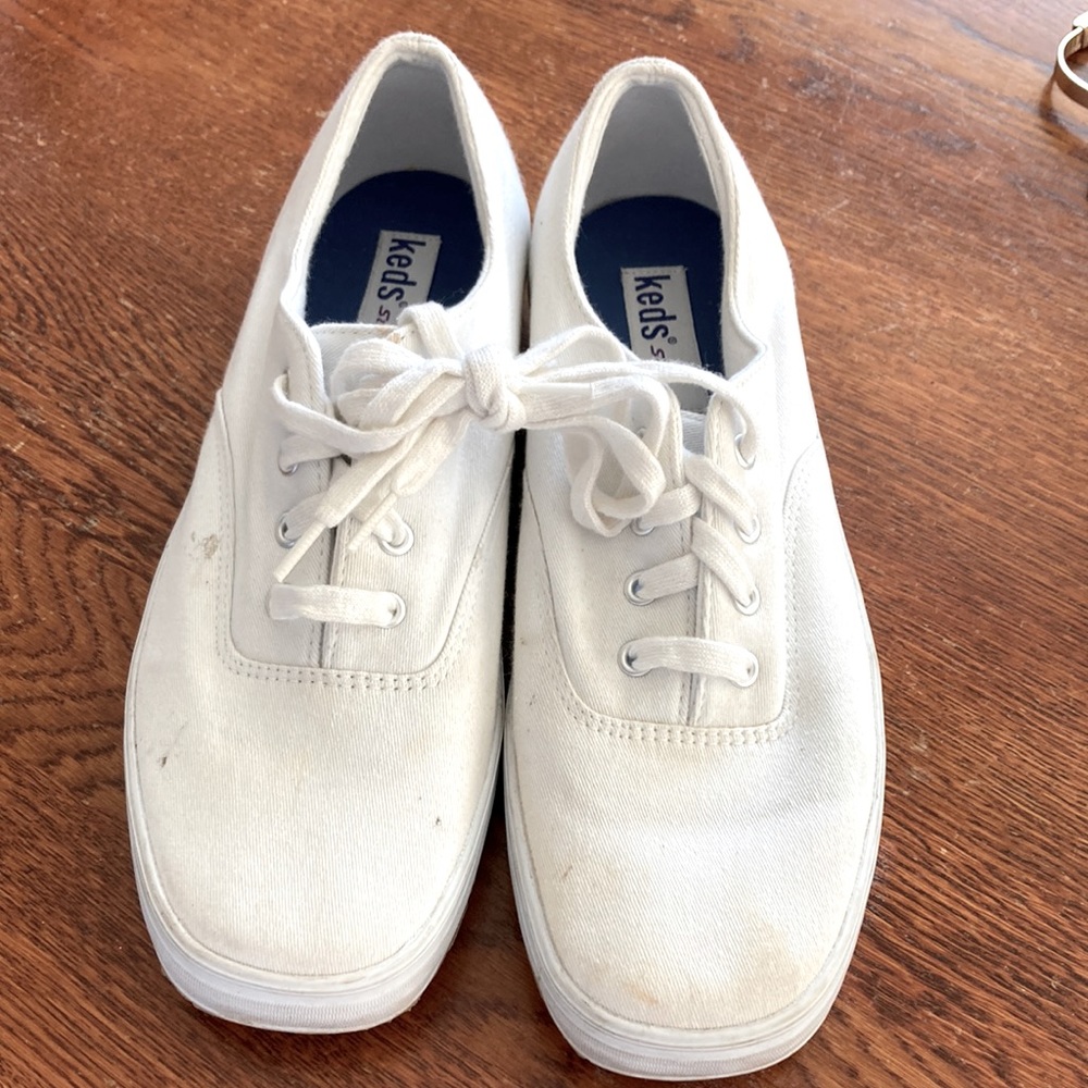 Canvas keds